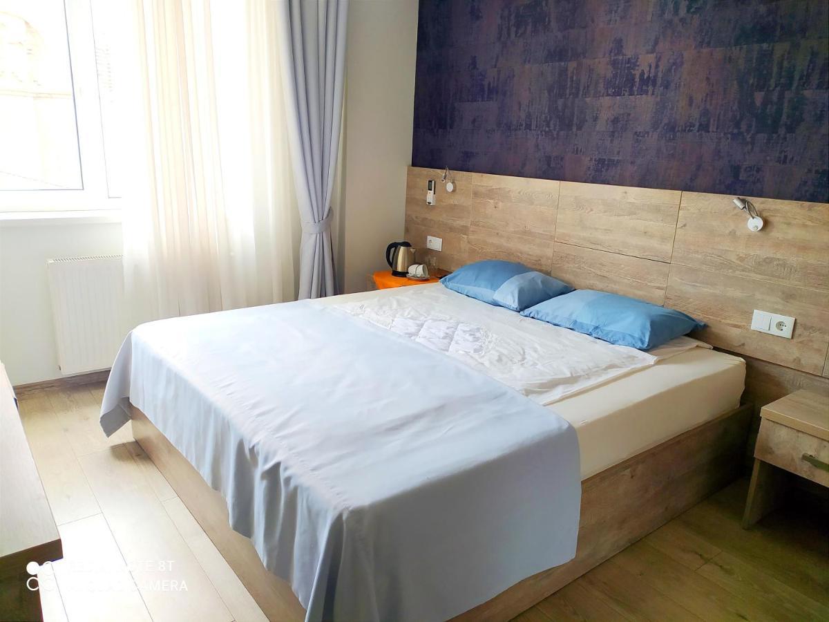 Winetorium Hotel Tbilisi Ngoại thất bức ảnh